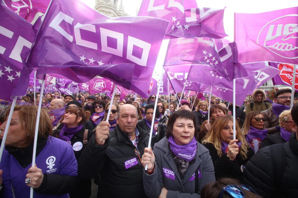Concentracion Feminismo Sindical en Cibeles Madrid