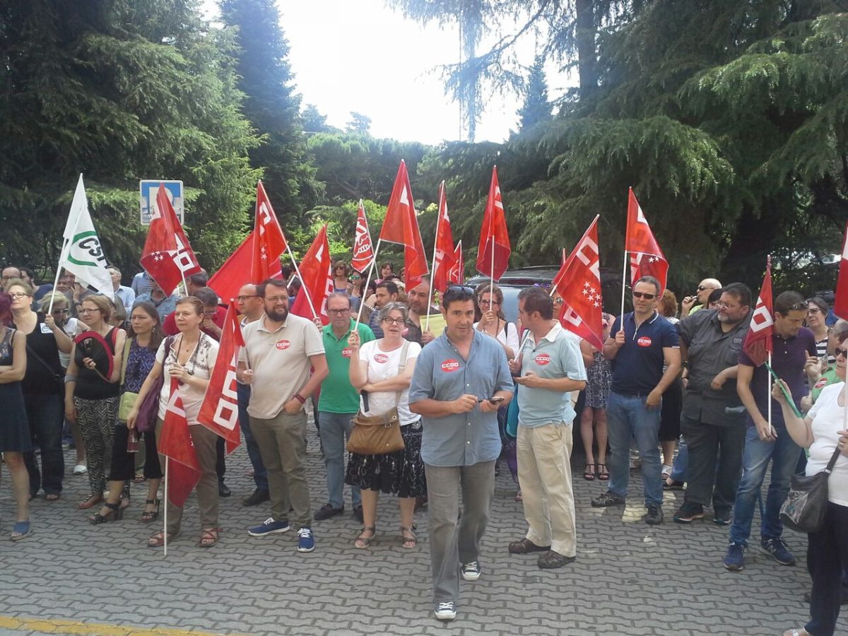 Concentraciones en los Rectorados de las Universidades en defensa del empleo pblico