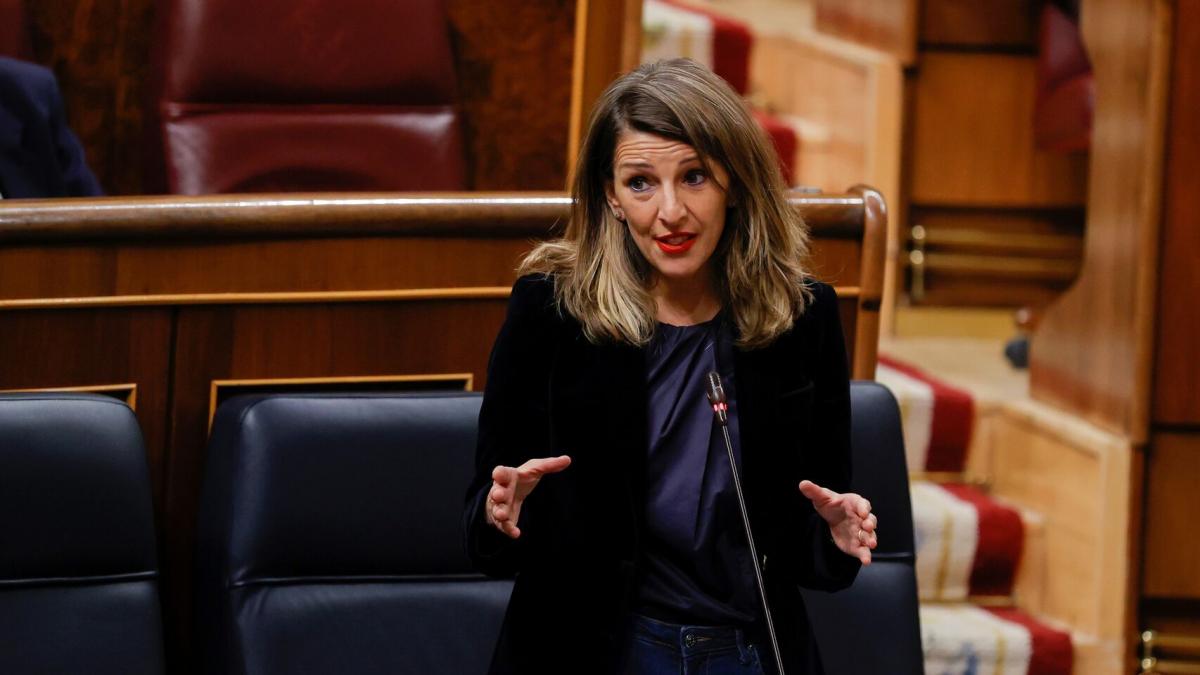 El Gobierno prohbe despedir y la extincin de los contratos temporales por Covid-19