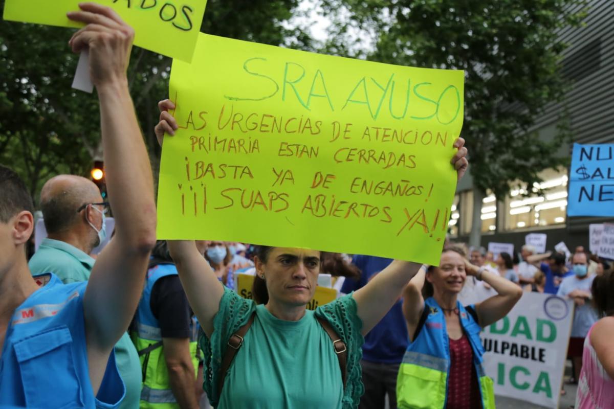 Concentracin contra el cierre de los SUAP