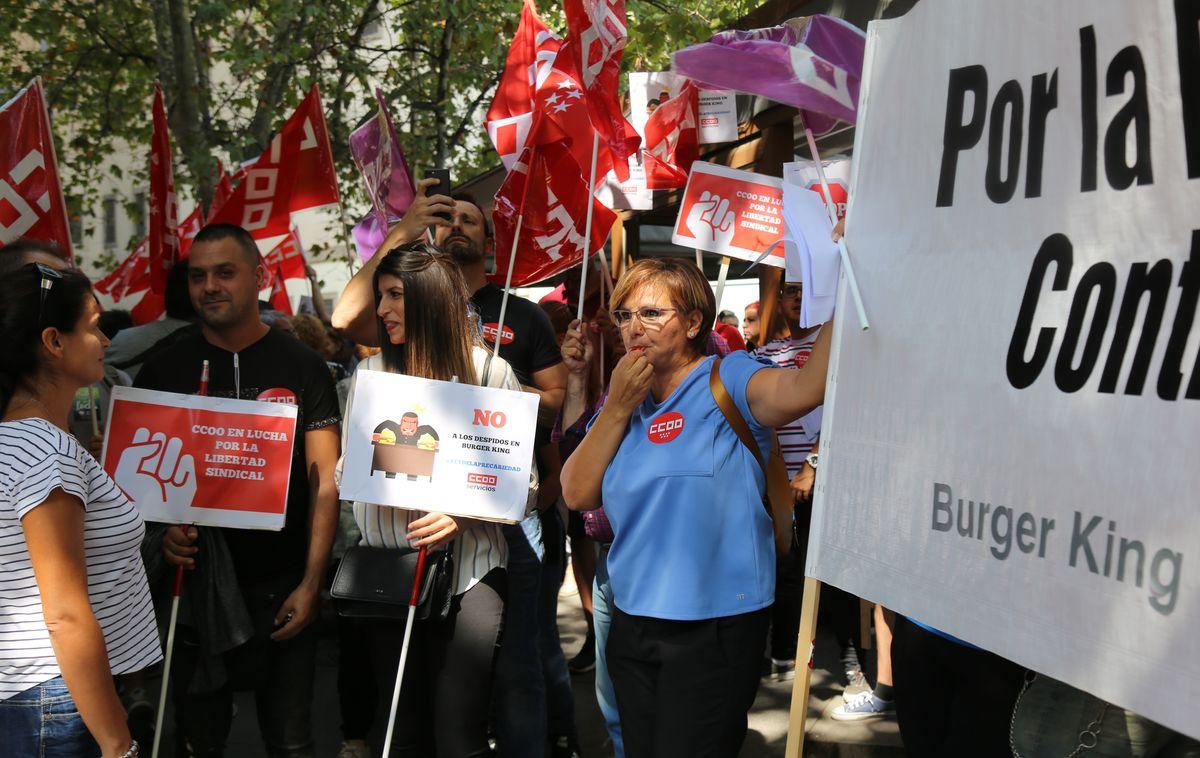 CCOO se moviliza contra los despidos en Burger King