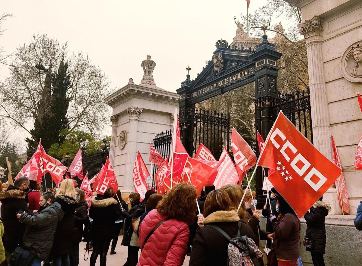 Cocnentracin de protesta convocada por CCOO