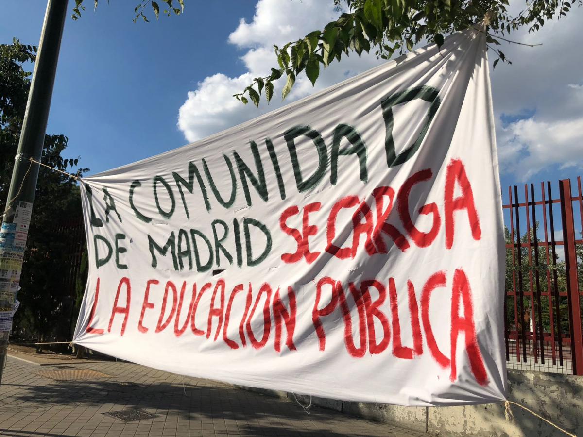 Familiares y docentes exigen la reapertura del grupo de Educacin Infantil en el CEIP Repblica de Uruguay