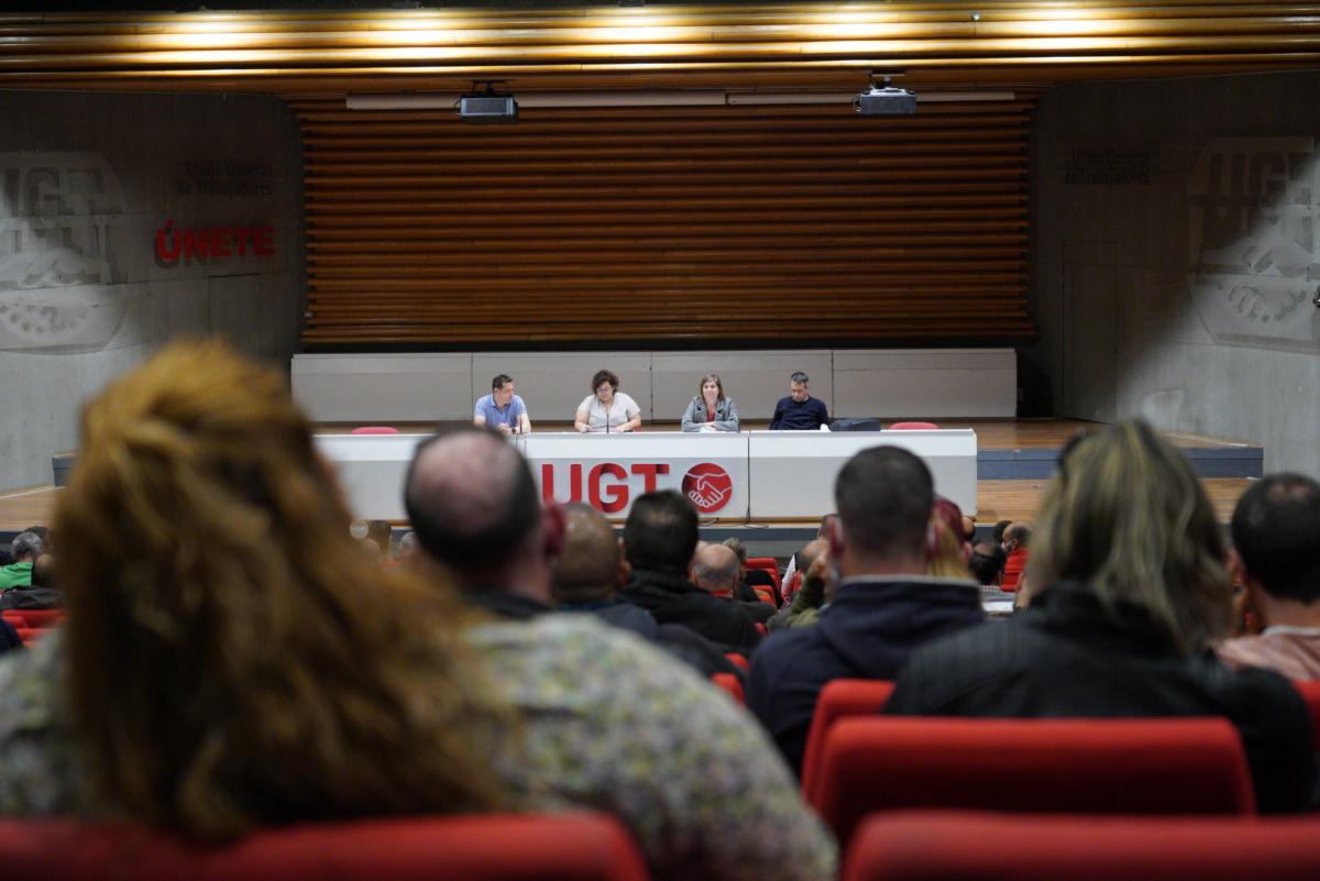 Imagen de la asamblea de Comercio del Metal