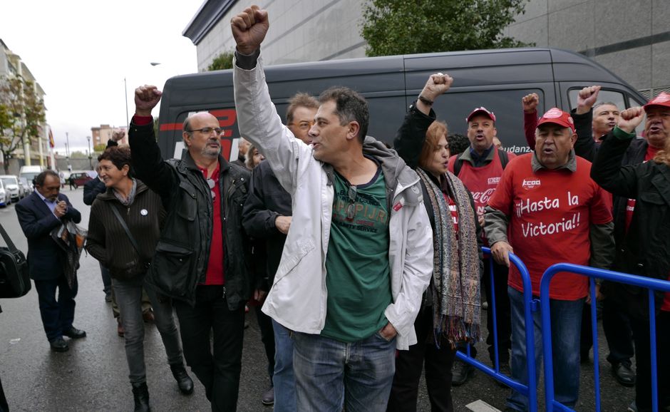 Concentracin de apoyo a Juan Carlos Asenjo en los Juzgados de Fuenlabrada