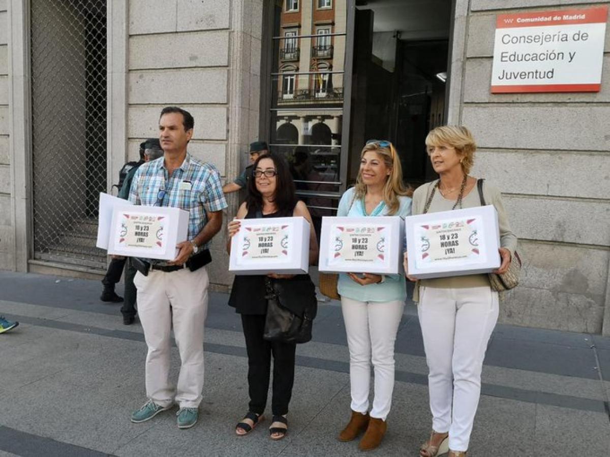 20.000 firmas del profesorado para exigir 23 y 18 horas lectivas