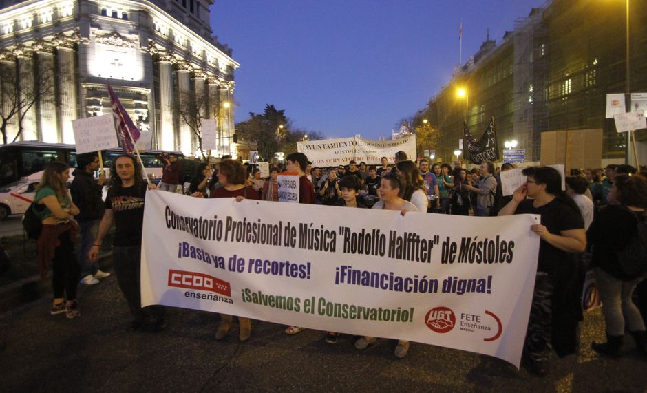 El Conservatorio Profesional de Msica Rodolfo Halffter (Mstoles) se moviliza contra el recorte en su financiacin