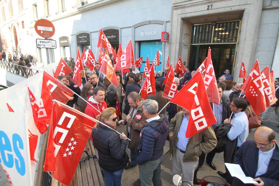 Concentracin por un convenio sin recortes en el sector de Ahorro