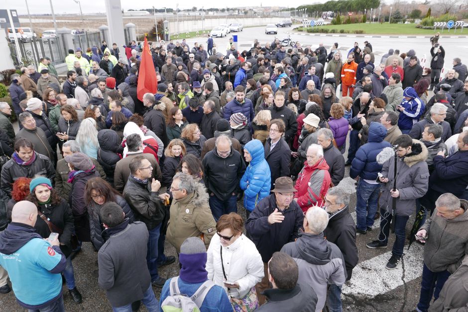 Concentracin en apoyo a Los 8 de Airbus, 11 enero 2016