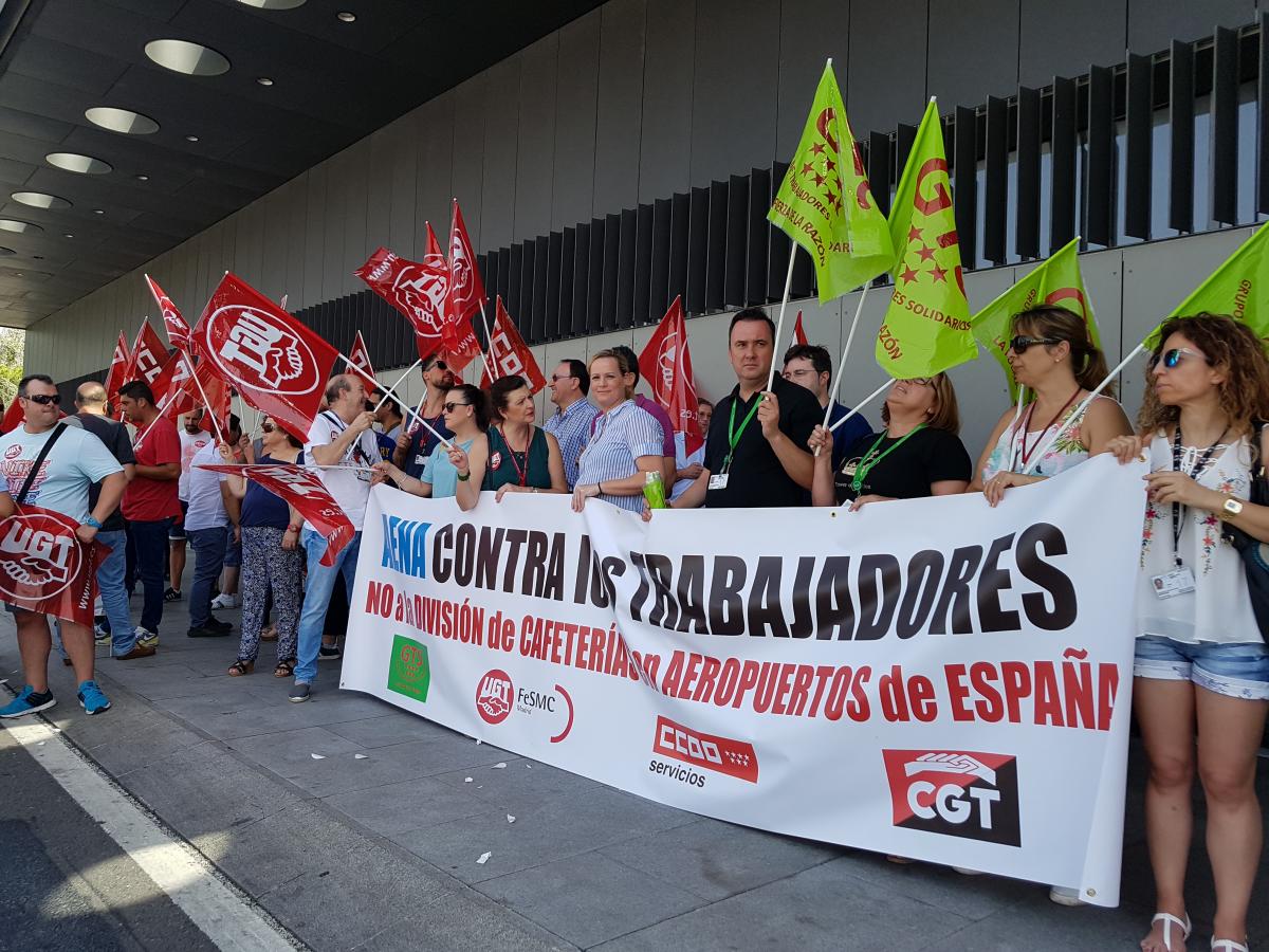 CCOO se moviliza contra la divisin de las cafeteras en los aeropuertos de Espaa