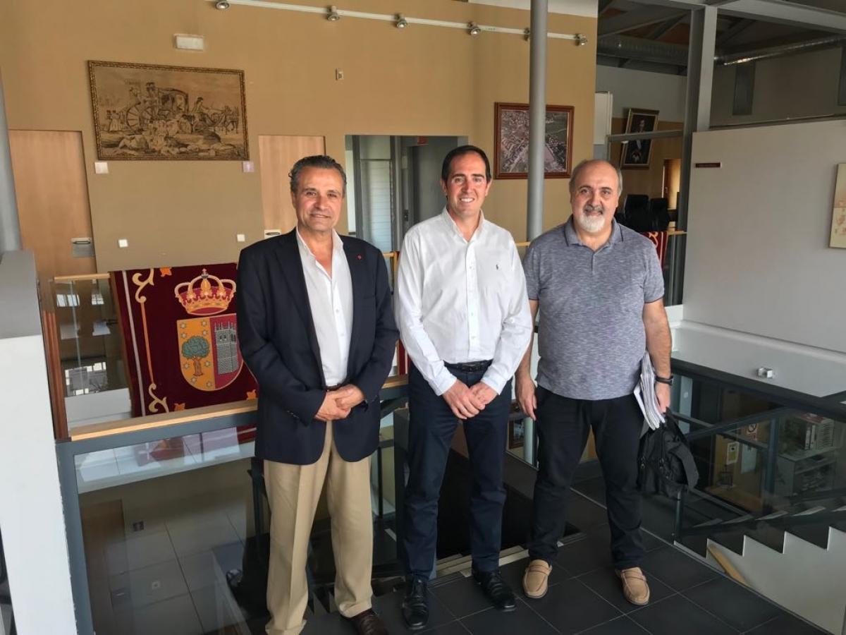 CCOO se rene con el alcalde de Robledo de Chavela