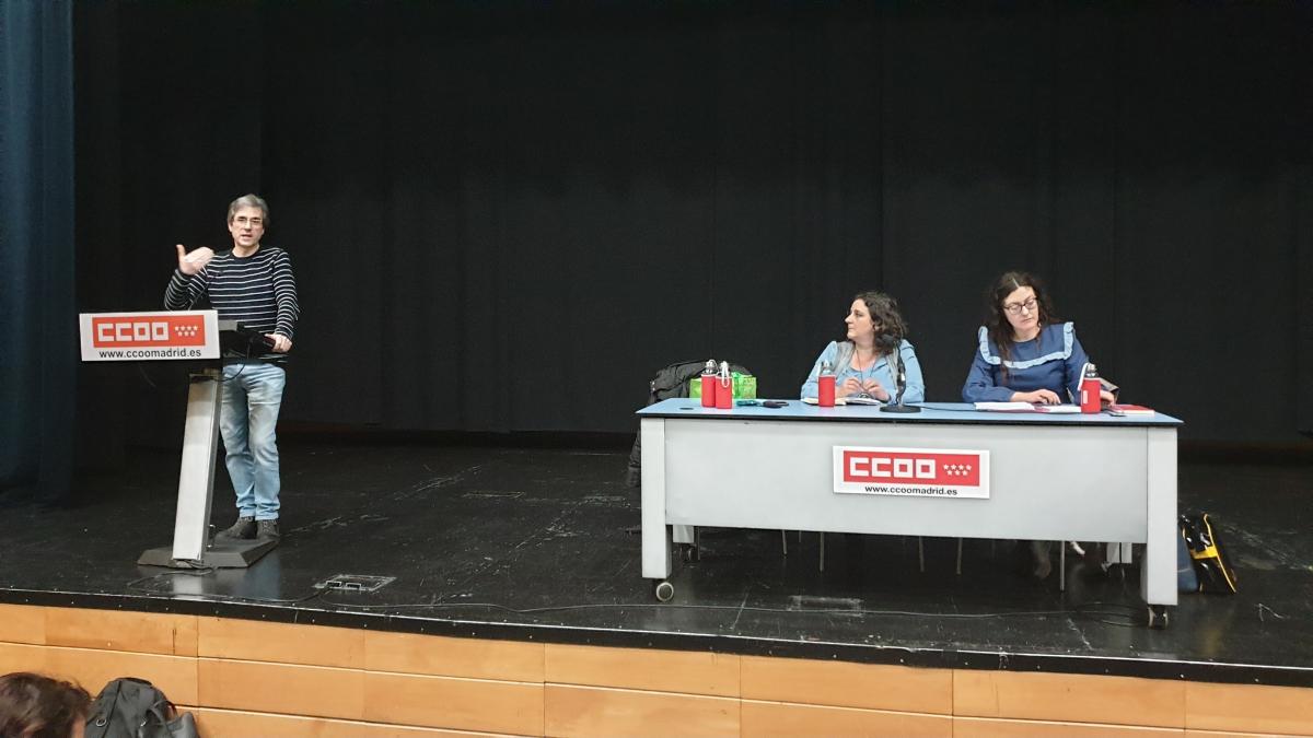 Jornada sobre teletrabajo: un reto para el futuro. David Jabato, Victoria Garca y Henar lvarez