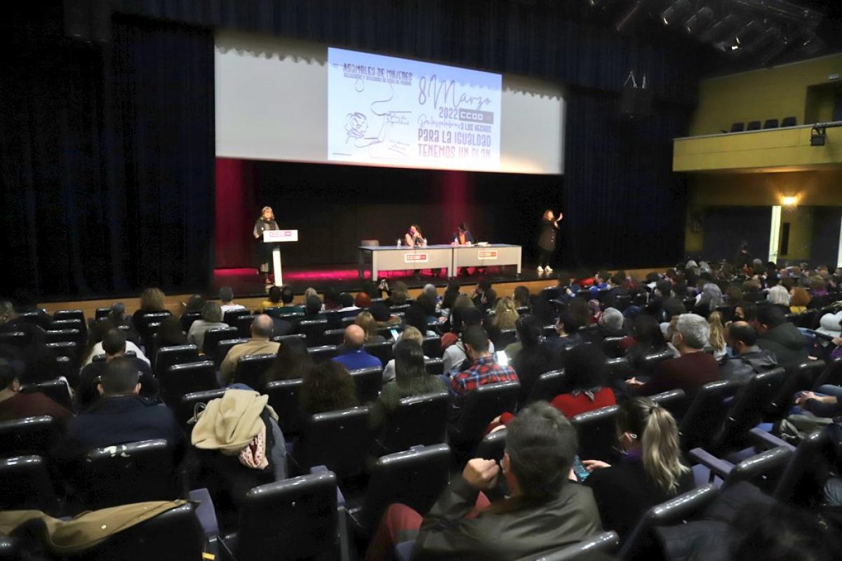 Intervencin de Paloma Lpez durante la asamblea